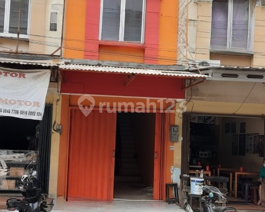 Ruko Dijual Cepat di Area Ramai Hunian di Harapan Indah Bekasi Ruko Dijual Cepat di Area Ramai Hunian di Harapan Indah Bekasi