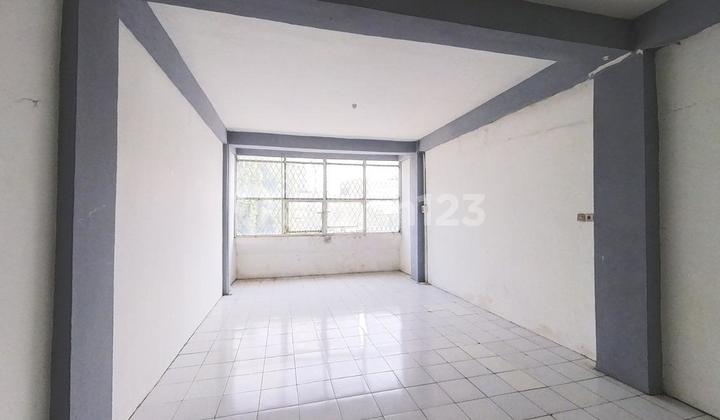 3.5-Storey Shop House in Rawamangun, East Jakarta - Rooftop, 2-Car Garage, Strategic Location