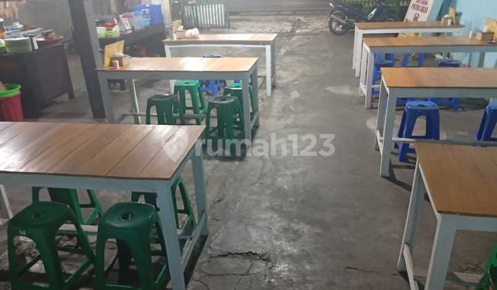 SHM House in a Strategic Location with Zero Main Road Access Towards the Airport 2