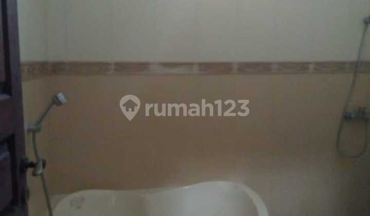 Rumah Di Lawang Dengan Halaman Yang Luas, Cocok Untuk Hunian Keluarga Besar