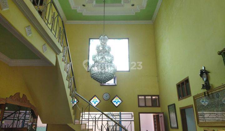 Rumah sultan  mewah dua lantai di Singosari  2