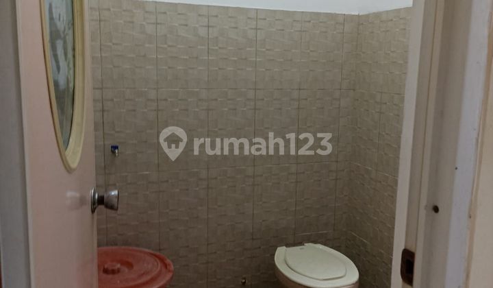 Rumah dua lantai cuwantiiikkk di Jalan Tondano dalam Sawojajar 2