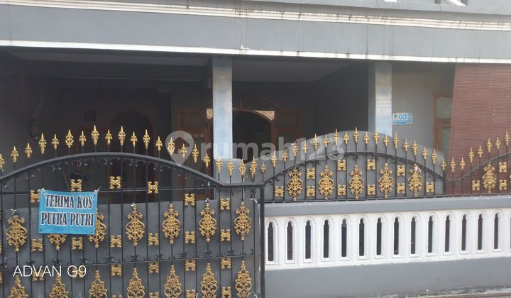 Rumah BU dua lantai di sawojajar di jalan danau sentarum Rumah BU dua lantai di sawojajar di jalan danau sentarum