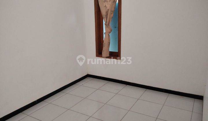 Dijual cepat!! Rumah di Karangduren, bagus, nyaman, asri 2