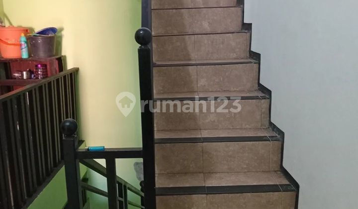 Dijual kos kosan aktif full penghuni, 3 lantai di lowokwaru 2