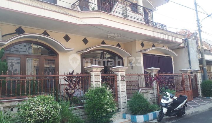 Rumah Ningrat SHM, berikut kos kosannya di Jalan widodaren Rumah Ningrat SHM, berikut kos kosannya di Jalan widodaren