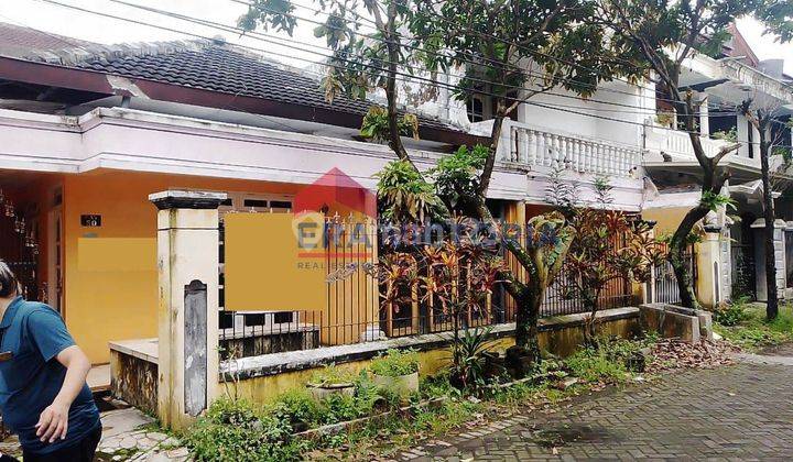 Rumah 2 lantai SHM di Jalan dinoyo permai, nego sampai deal 1