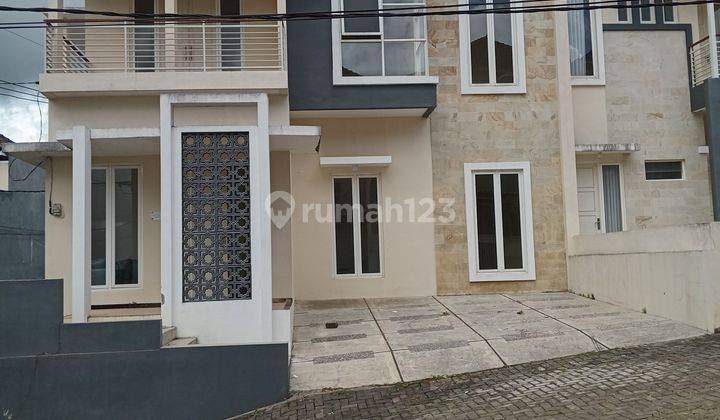 Rumah Baru 2 Lantai Shm Di Jalan Tvri Ready Stok Tinggal Bawa Koper  2