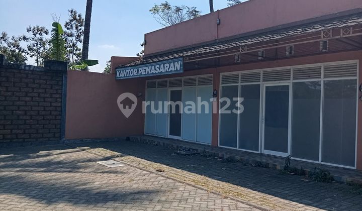 Profitable shop house on Jalan raya wajak in good condition. 1