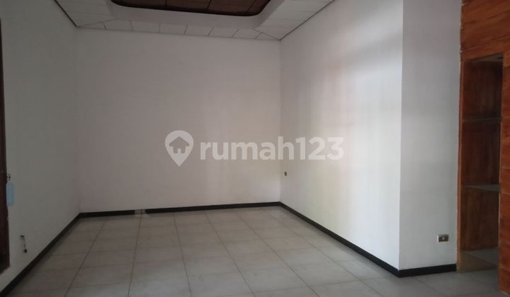 Rumah kondisi Bagus di jalan raya langsep barat 2