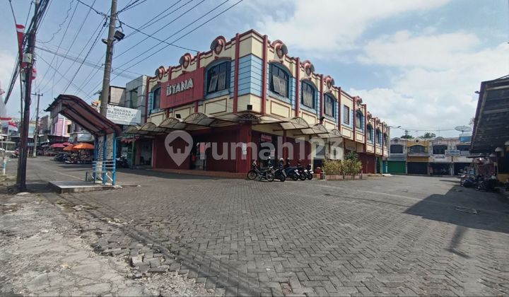 Two-story shophouse with SHM in good condition, land area 448 m². 1