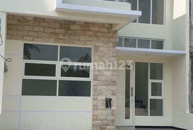 Good Condition 2-Story House Behind UMM Campus 2