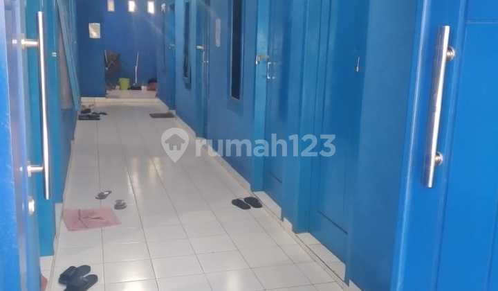 Rumah Kos Biru Aktif Di Lokasi Ramai, Cuan Banget Dah 2