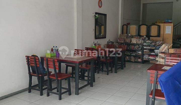 Ruko 2 lantai kondisi Bagus posisi hook