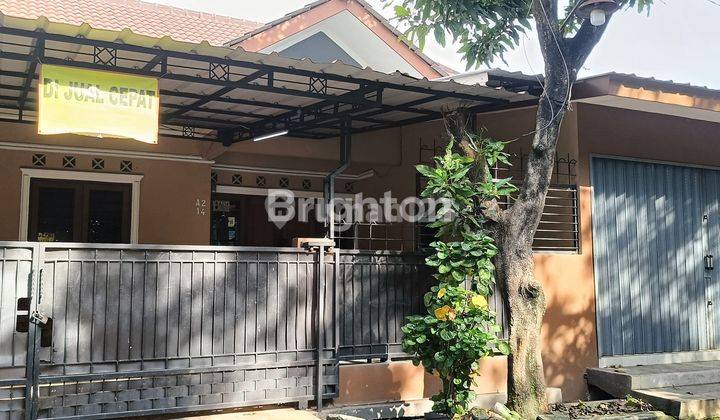 RUMAH ASRI DAN NYAMAN DALAM PERUMAHAN 1