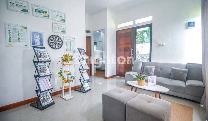 RUMAH CANTIK LOKASI DEKAT STASIUN 2