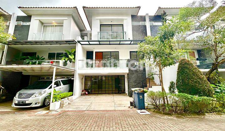 RUMAH 3 LANTAI DALAM CLUSTER DI CINERE 1