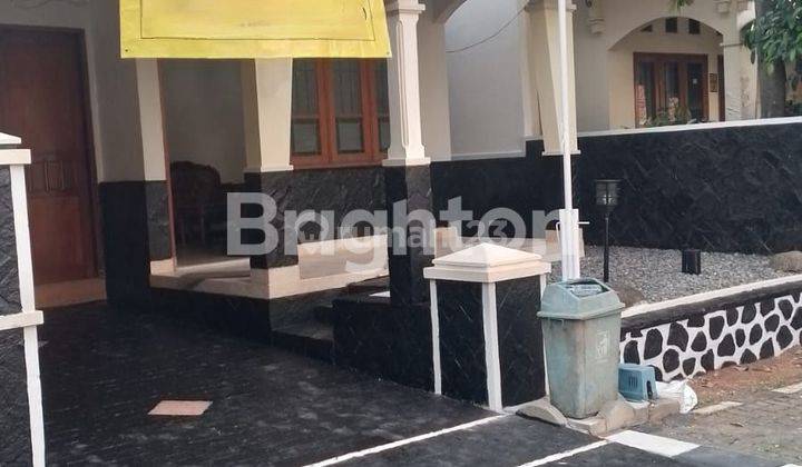 RUMAH MEWAH 2 LANTAI SEMI FURNISHED DI PESONA KHAYANGAN 1