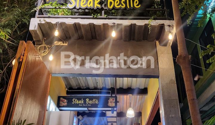 RUMAH DAN USAHA MENYATU RUMAH DAN USAHA MENYATU