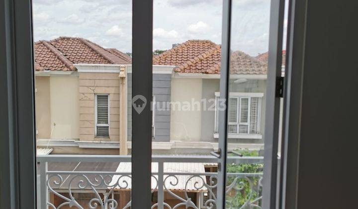 Rumah 3 Lantai Sudah Renovasi di Elista Village, Tangerang 11