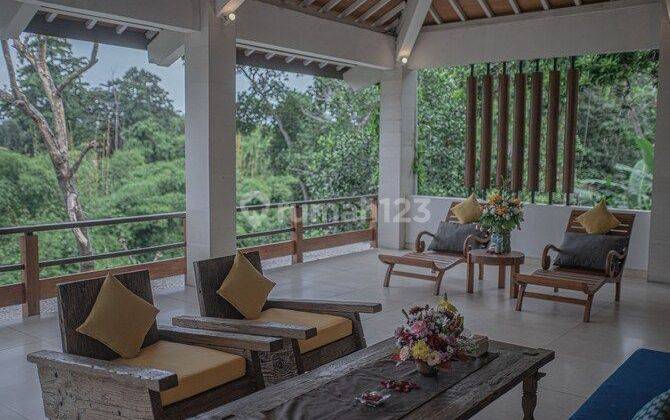 LUXURY VILLA NORTH DENPASAR JUNGLE AND RIVER VIEW 4