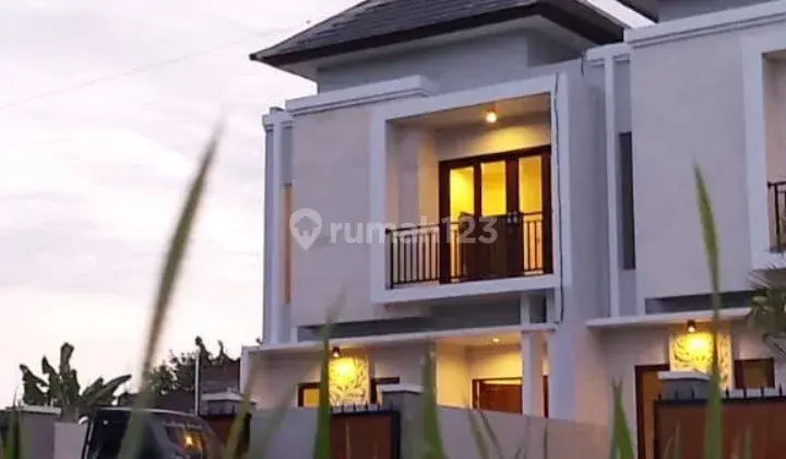 RUMAH BARU 2 LANTAI TOHPATI KESIMAN DENPASAR TIMUR 1