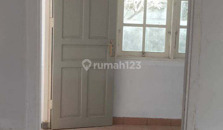 RUMAH STRATEGIS JALAN MELATI DENPASAR UTARA 9