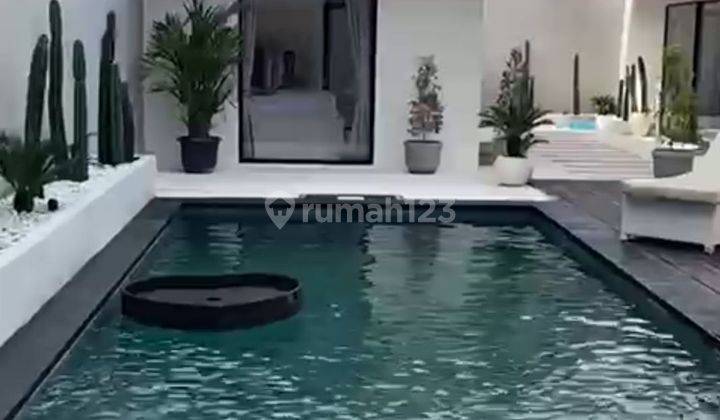 LEASE HOLD VILLA DEWI SRI SEMINYAK FOR 5 OR 10 YEARS 1