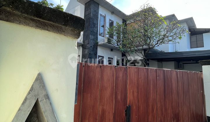 Rumah 2 Lantai Ada Kost Kost-an Jalan Pulau Adi Denpasar Bali
