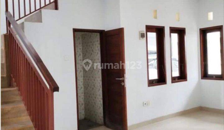 RUMAH A.YANI DENPASAR UTARA 2 LANTAI 2