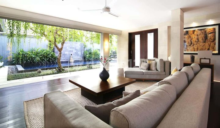 Villa Jimbaran Beach Luxury 2 Storeys 3 Bedrooms Walking Distance To The Beach