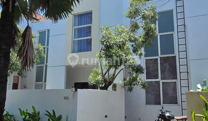 Private Townhouse Kerobokan Seminyak Badung Bali