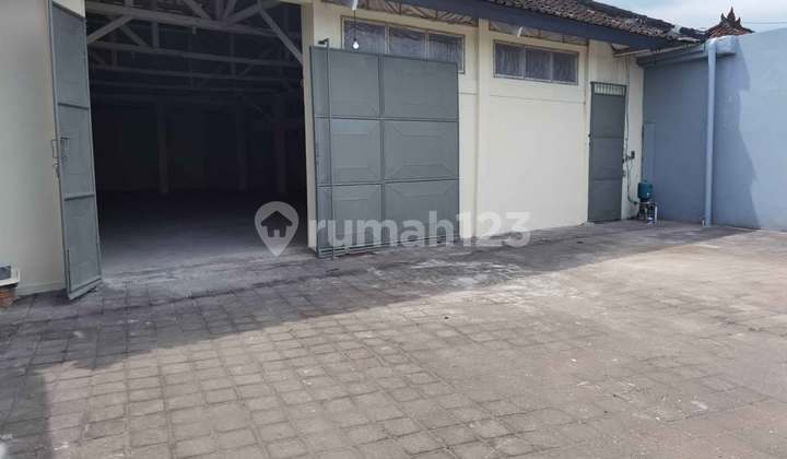 Gudang Strategis Jalan A Yani Utara Denpasar Bali