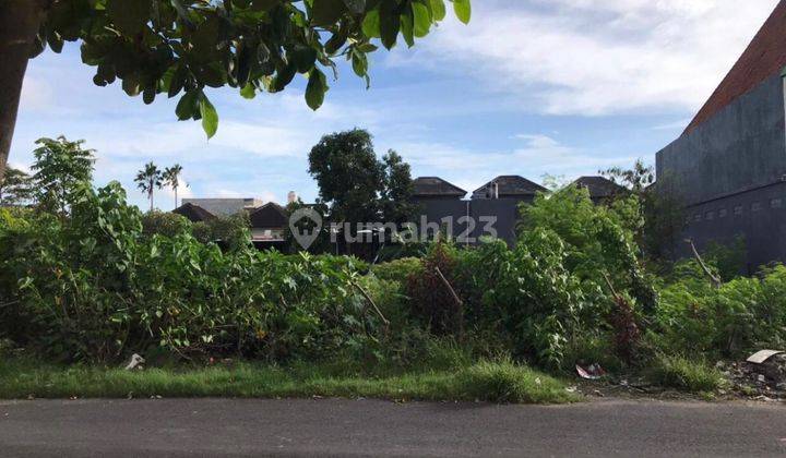 LAND ON THE ROAD OF DEMAK TEMPLE, WEST DENPASAR 1