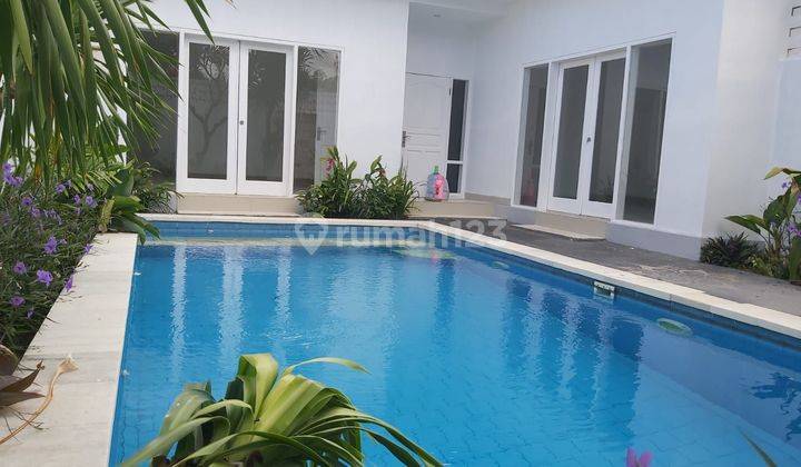 Villa Kerobokan 2 Br Lease Hold For 5 Years 1