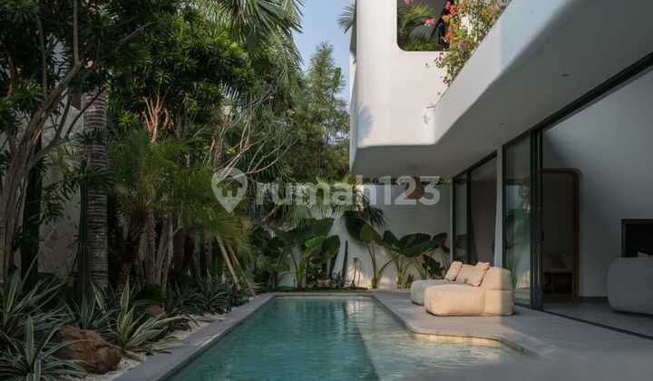 Beautiful And Luxury Villa For Rent In Brawa Canggu Bali