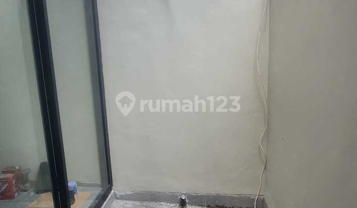Rumah Baru dengan Desain Minimalis Modern Townhouse 4