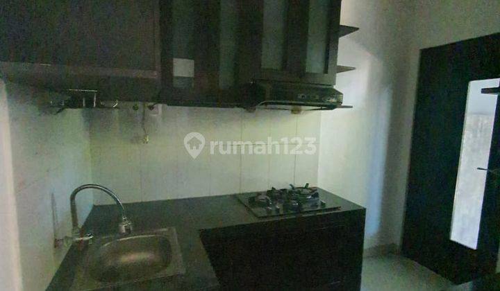 Rumah Cantik Lantai 2 Di pusat Kota semi furnish siap huni 15