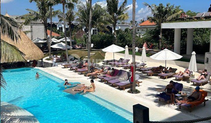 FOR SALE VILLA IN CANGGU BATUBOLONG FOR SALE VILLA IN CANGGU BATUBOLONG