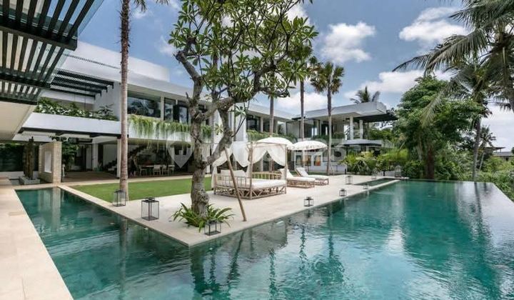 Luxury Villa For Rent In Tumbak Bayuh Bali Luxury Villa For Rent In Tumbak Bayuh Bali