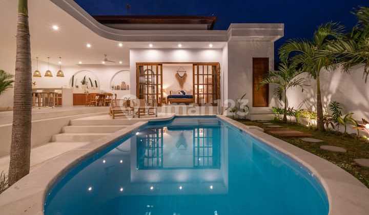 For Rent Beautiful Villa Bedroom in Pererenan Canggu