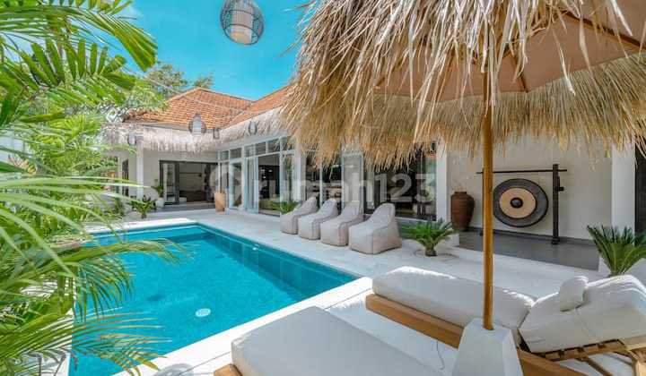 For Rent 3 Bedroom Villa in Pererenan Canggu