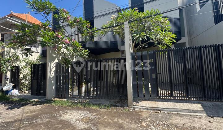 Redu For Rent Rumah 2 Lantai Area Pemogan 2