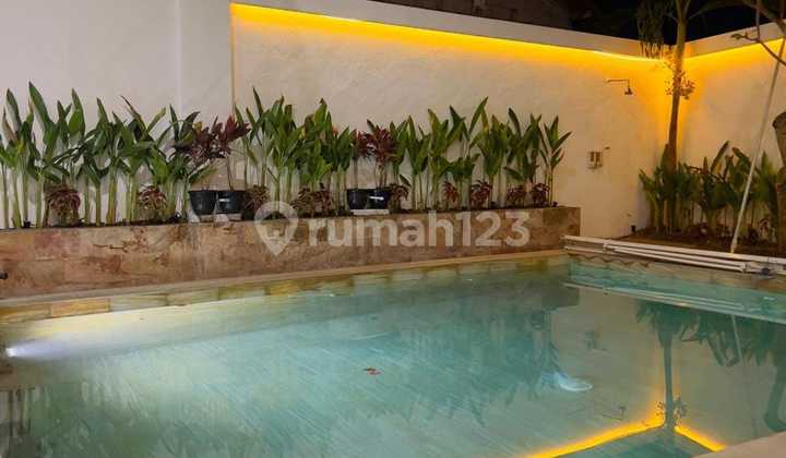DI JUAL VILLA YANG BERLOKASI PADANG SAMBIAN 