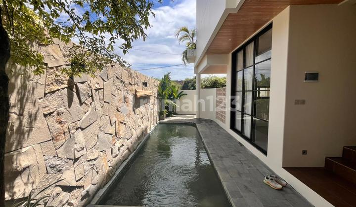 Brand New 3 BR Villa In Melasti Ready For Sale