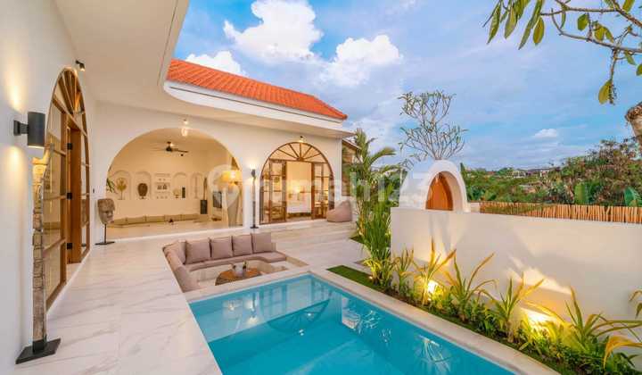 For Rent Monthly Villa with 3 Bedrooms in Canggu