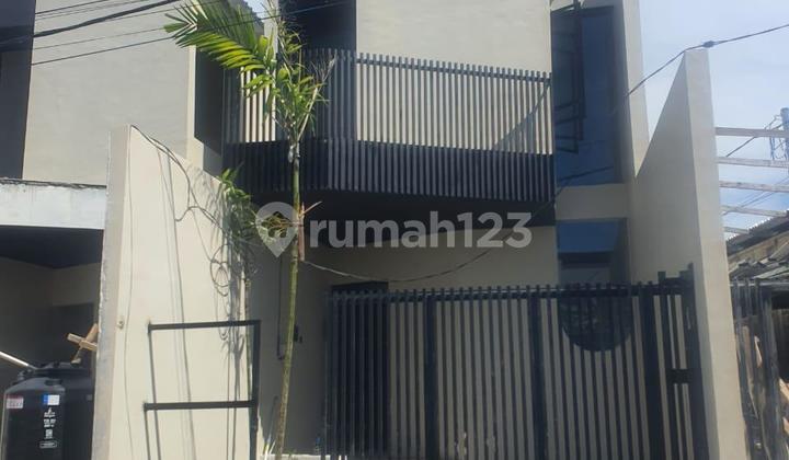 Ready to Rent 2-Story House Ready to Move In Ready to Rent 2-Story House Ready to Move In