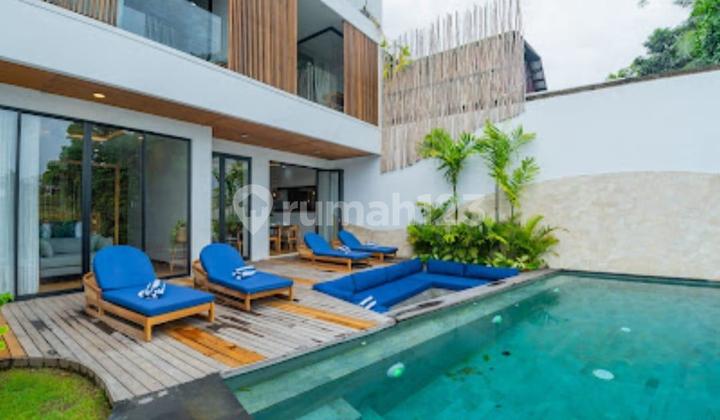 Beautiful 4 BR Villa In Pererenan Bali For Rent