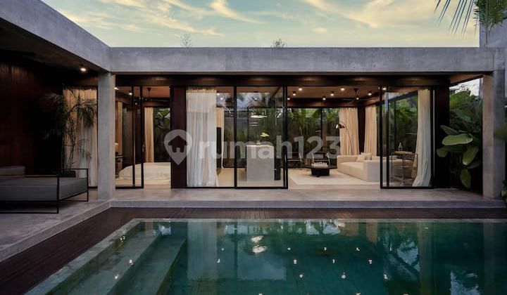 Luxurious and Beautiful Villa for Rent in Dalung Near Canggu Bali