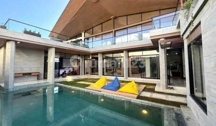 Ready For Sale Beautyfull 5 B R Villa In Sanur Bali